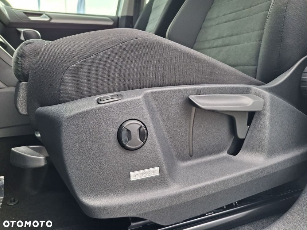 Volkswagen Touran 1.5 TSI EVO Comfortline Plus DSG - 10