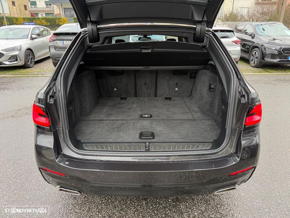 BMW 520 d Pack Desportivo M Auto - 13