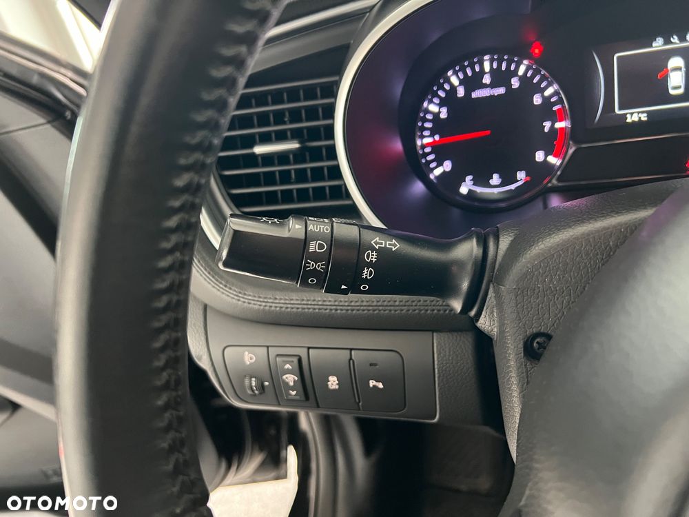 Kia Optima 2.0 L - 26