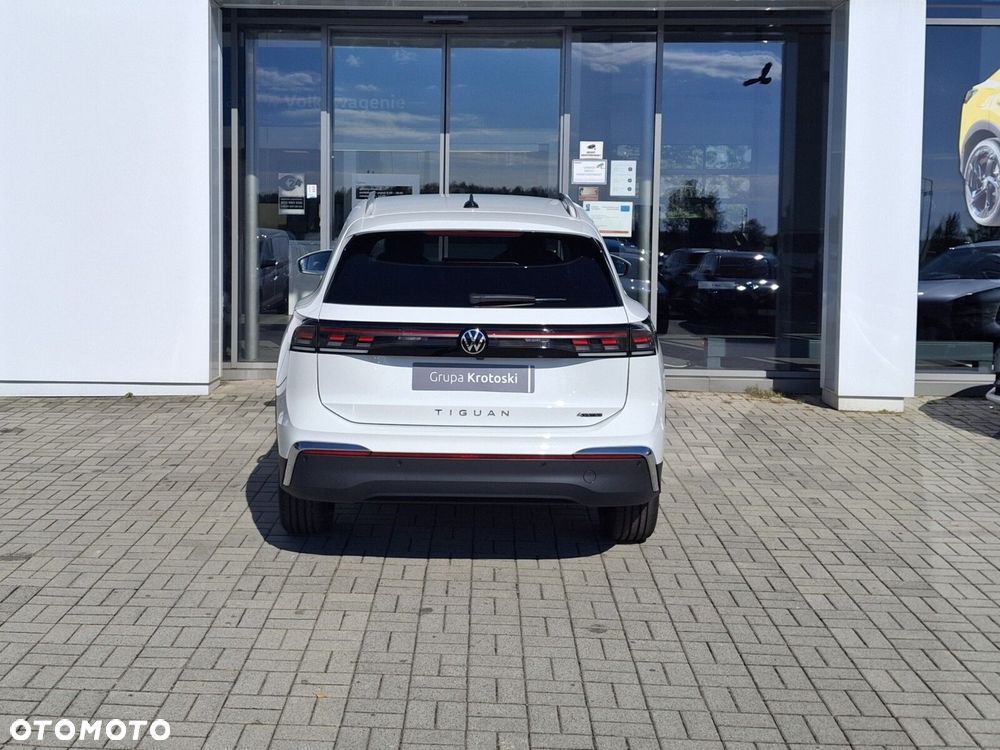 Volkswagen Tiguan 2.0 TDI 4Mot Elegance DSG - 9