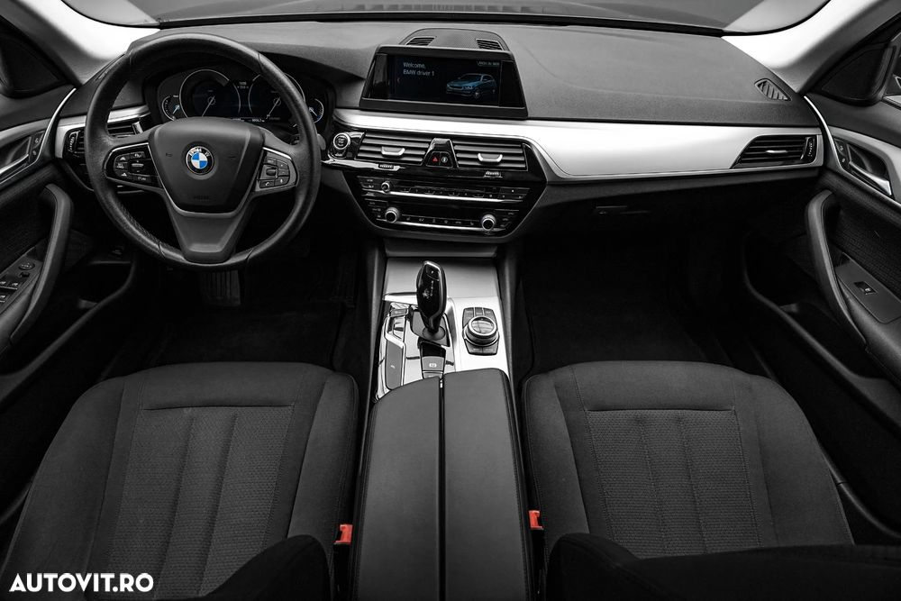 BMW Seria 5 520d Aut. Sport Line - 8