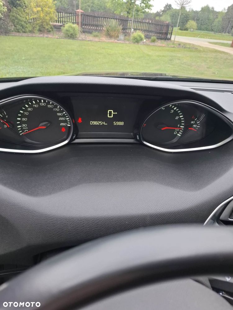 Peugeot 308 1.2 PureTech GPF Active S&S - 10