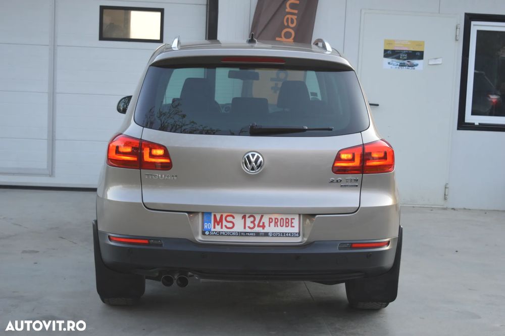 Volkswagen Tiguan 2.0 TDI DPF 4Motion BlueMotion Technology Sport & Style - 23