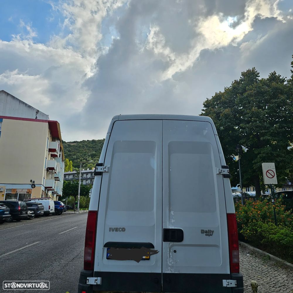 Iveco 35 C 13 Isótermica - 7