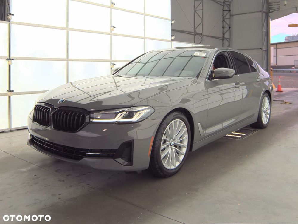 BMW Seria 5 530i xDrive - 4