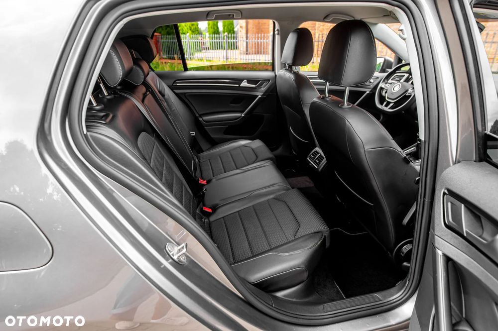 Volkswagen Golf 1.4 TSI BMT Highline - 23
