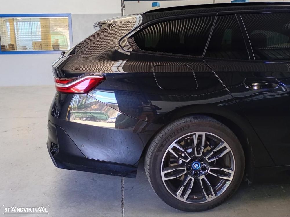 BMW 530 e Pack Desportivo M - 10