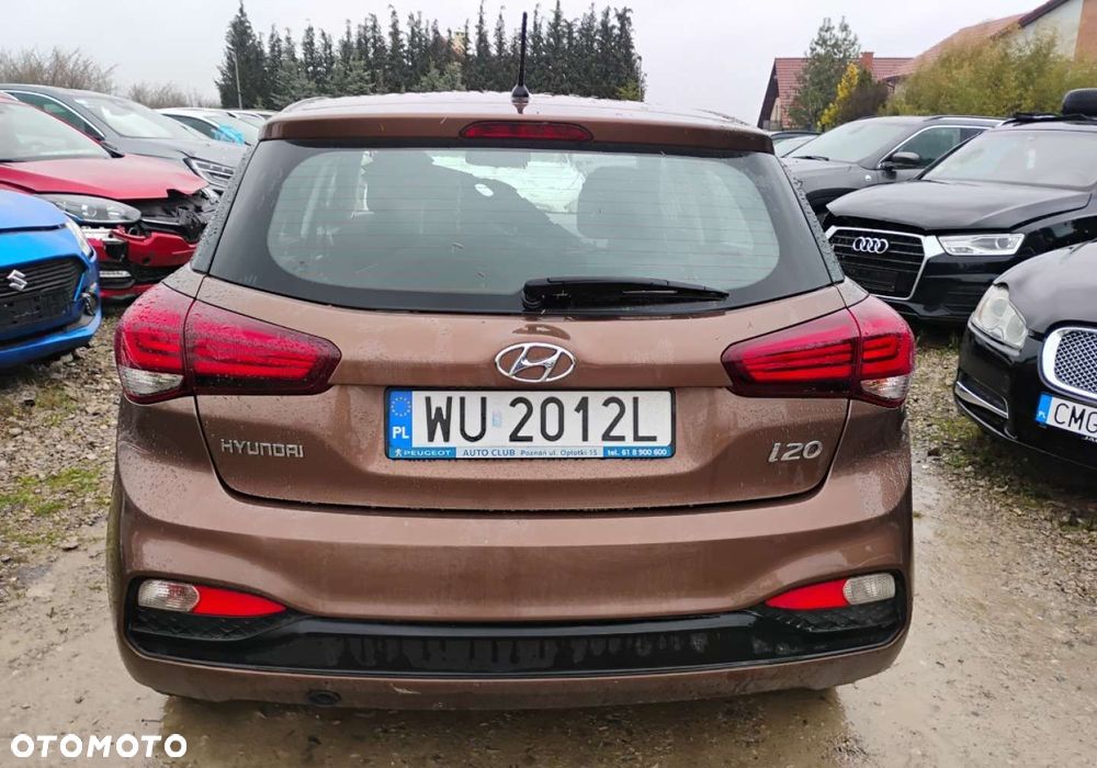 Hyundai i20 - 18