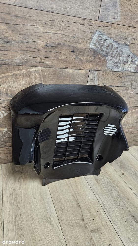 Osłona chłodnicy owiewka Spoiler grill SYM GTS 125 / 250 / 300 EVO  64300-HMA-000-KB - 3