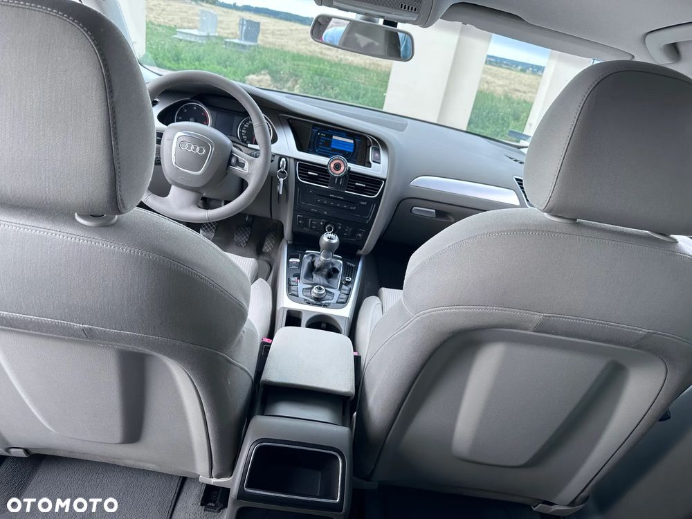 Audi A4 Limousine 2.0 TDI DPF Ambition - 29