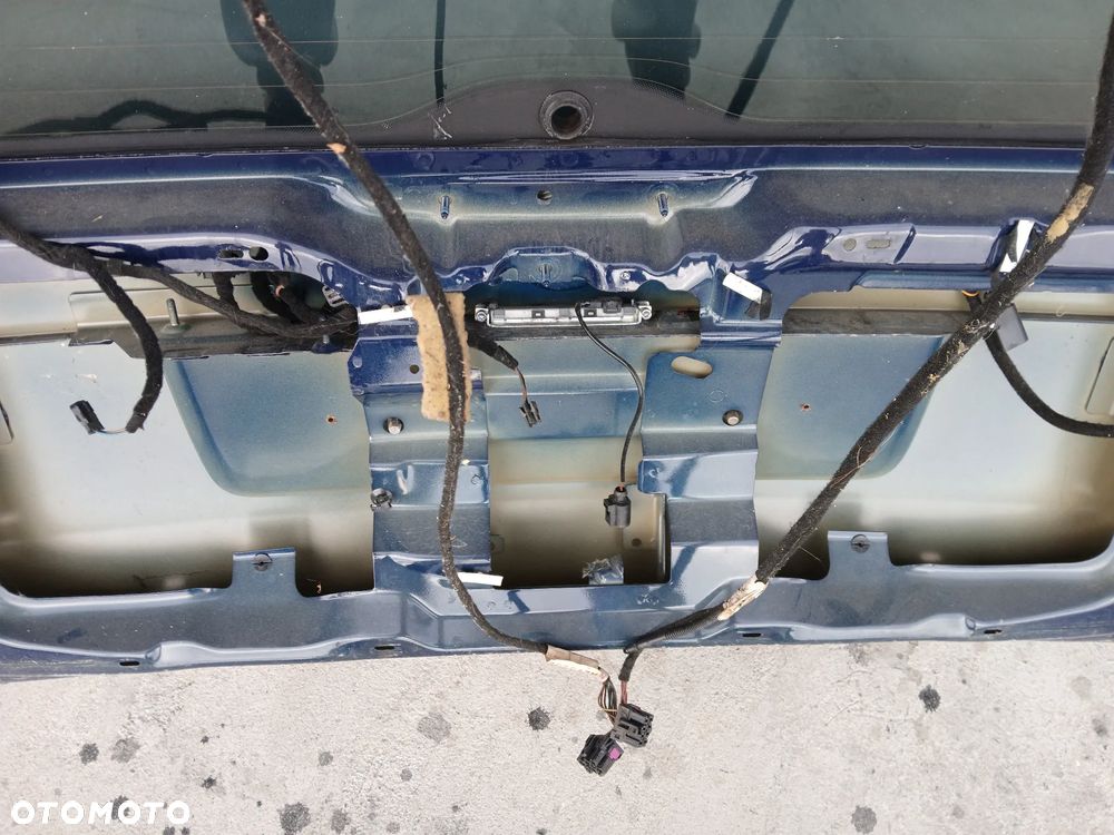 Klapa Bagażnika LA5E z Szybą Passat B5 Lift Kombi - 25