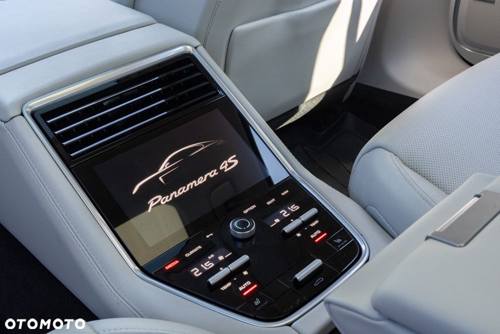 Porsche Panamera - 9