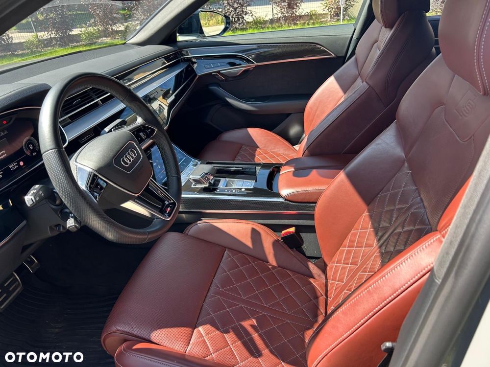 Audi A8 - 5