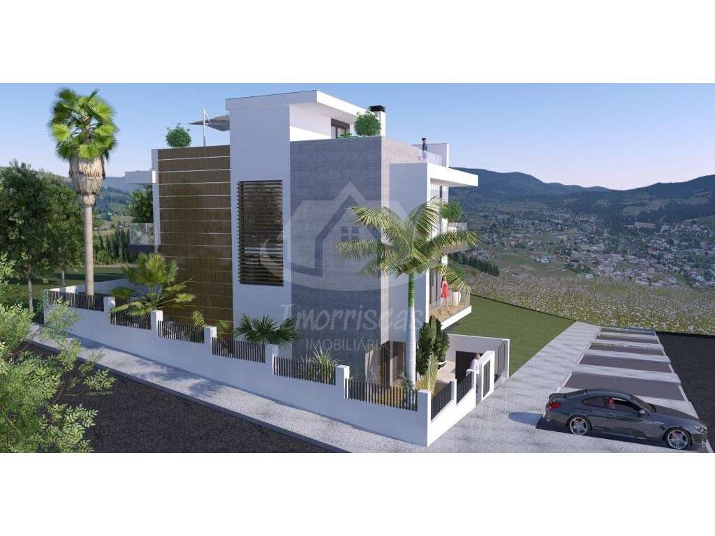 Moradia T3+1 com piscina e rooftop nos Terraços du Moulin, Vialonga - Grande imagem: 2/24