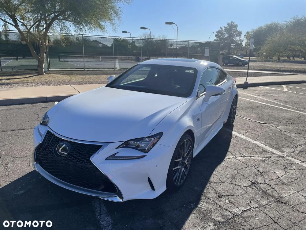 Lexus RC - 10