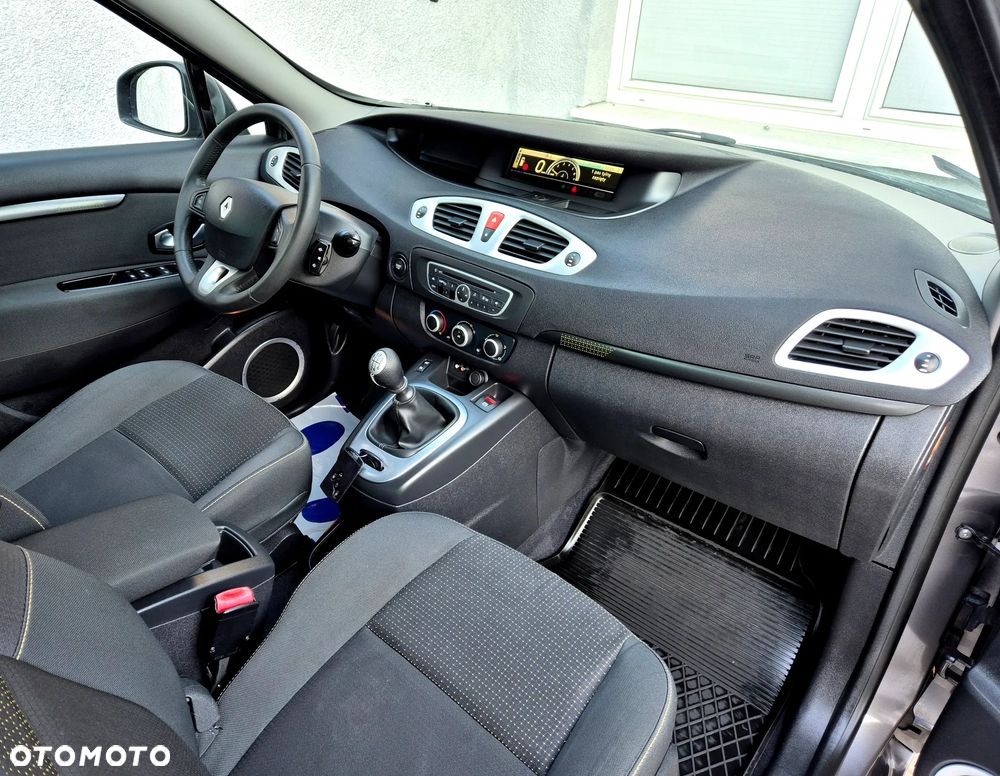 Renault Scenic TCe 130 Dynamique - 17