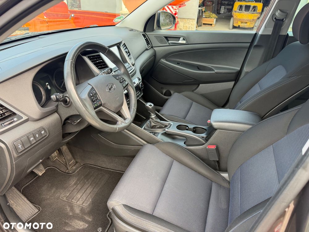 Hyundai Tucson 1.6 T-GDI Comfort 4WD - 18