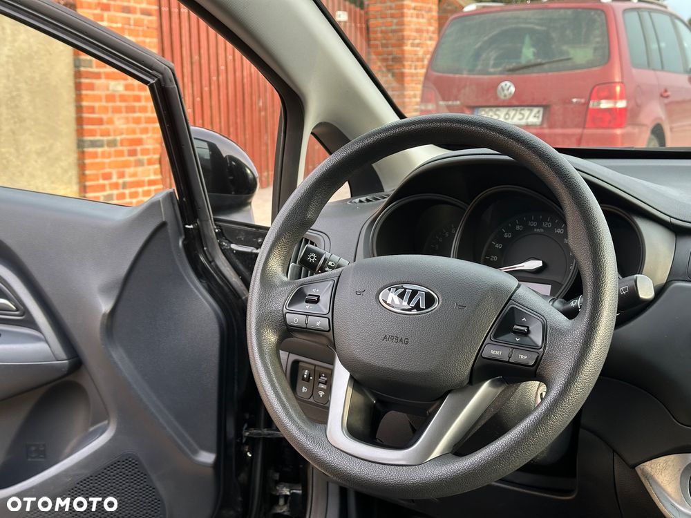 Kia Rio - 18