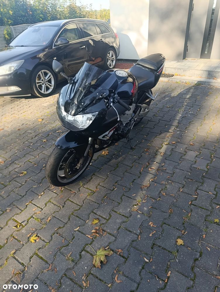 Honda CBR - 6