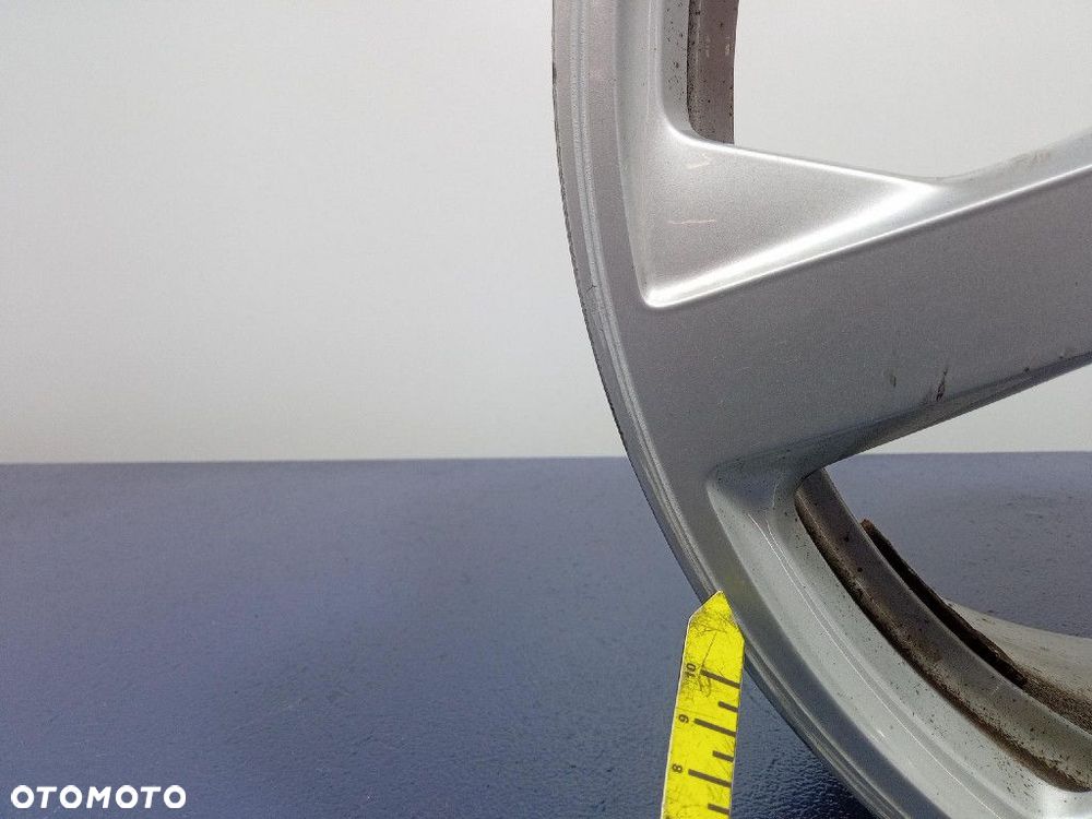 AUDI A4 B8 FELGA ALUMINIOWA 7JX17 ET37 5X112 8R0601025E - 5