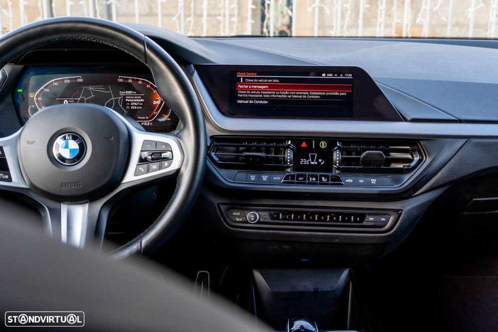 BMW 116 d Pack Desportivo M Auto - 26