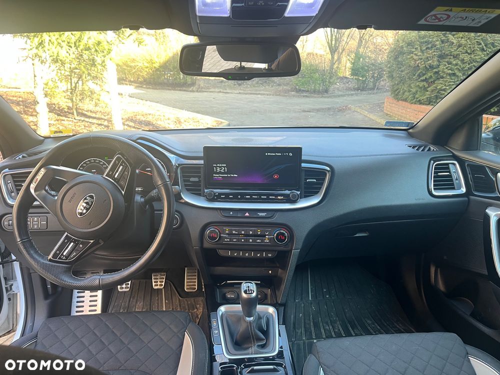 Kia ProCeed - 7