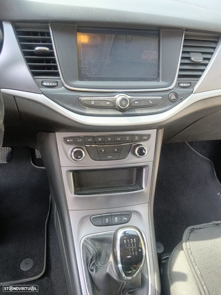 Opel Astra Sports Tourer - 7
