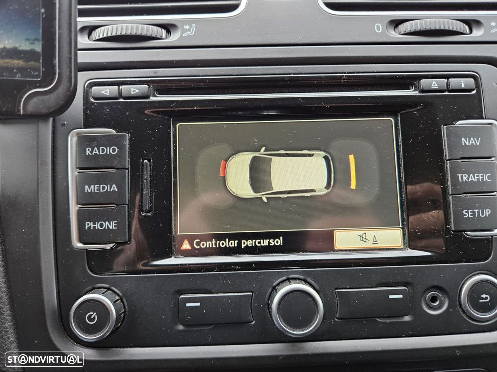 VW Golf 1.6 TDi Confortline - 23