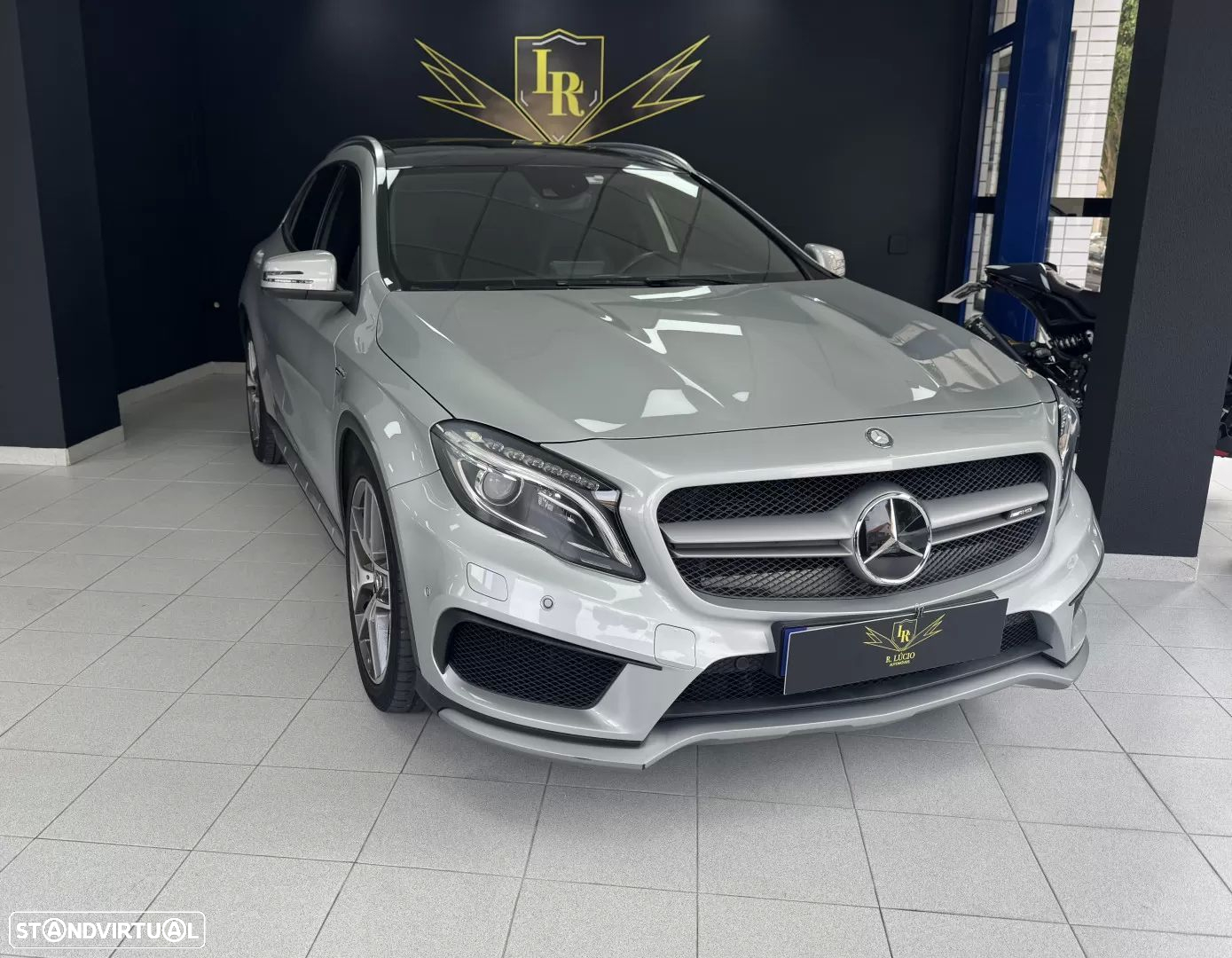 Mercedes-Benz GLA 45 AMG 4-Matic - 32