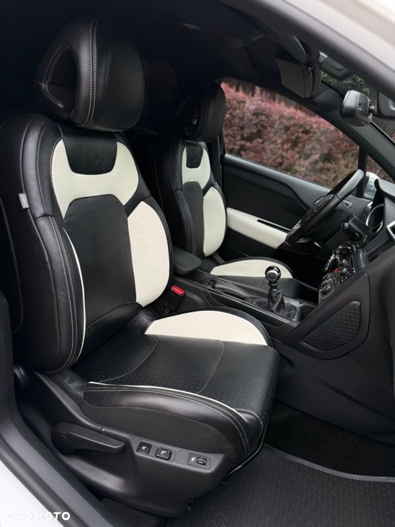 Citroën DS4 HDi 165 SoChic - 32