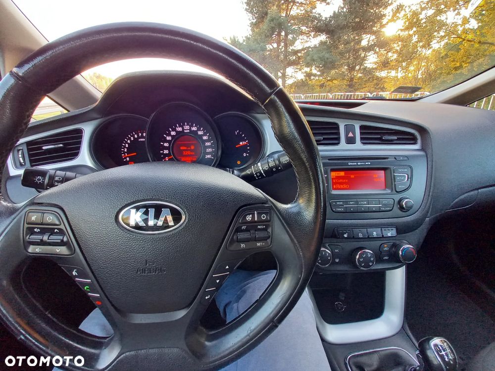 Kia Ceed - 6