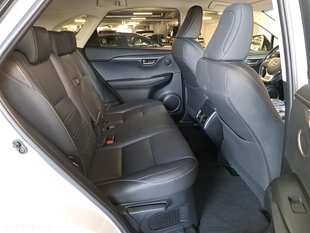 Lexus NX 200t Comfort AWD - 12