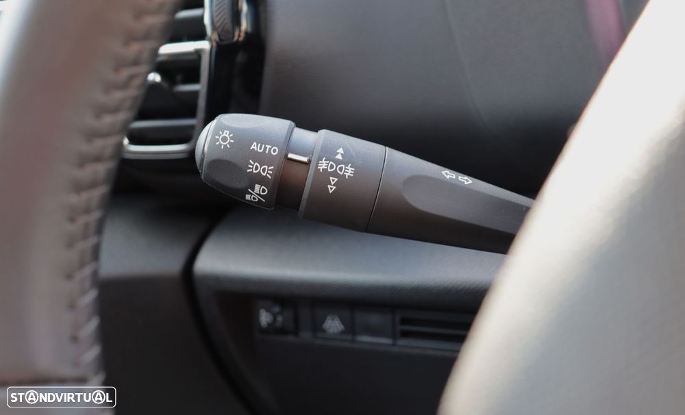 Citroën C4 1.2 PureTech Shine EAT8 - 28