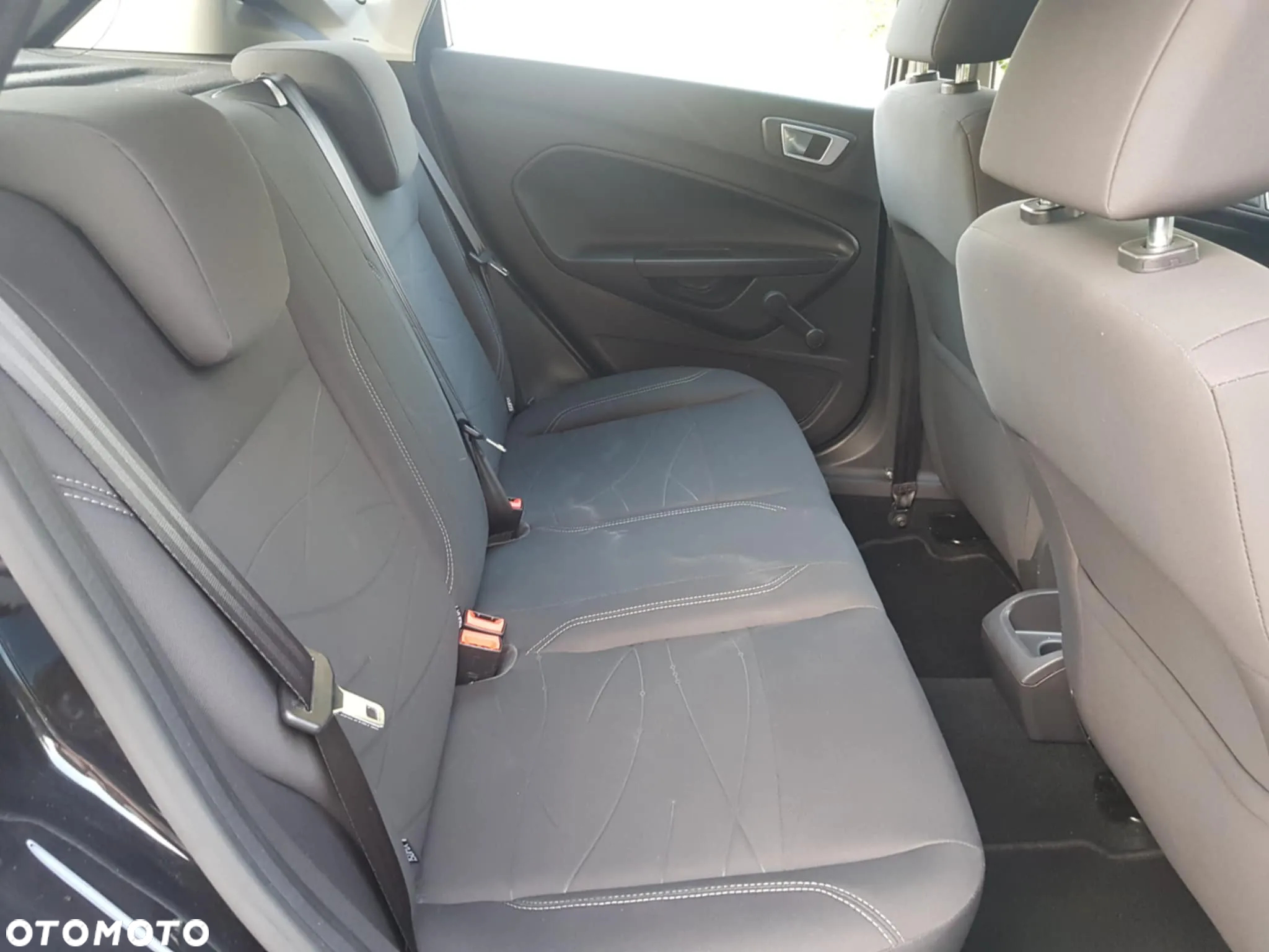 Ford Fiesta - 10