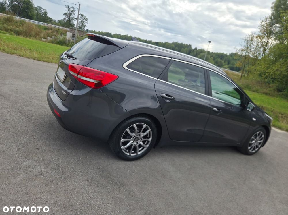 Kia Ceed - 5