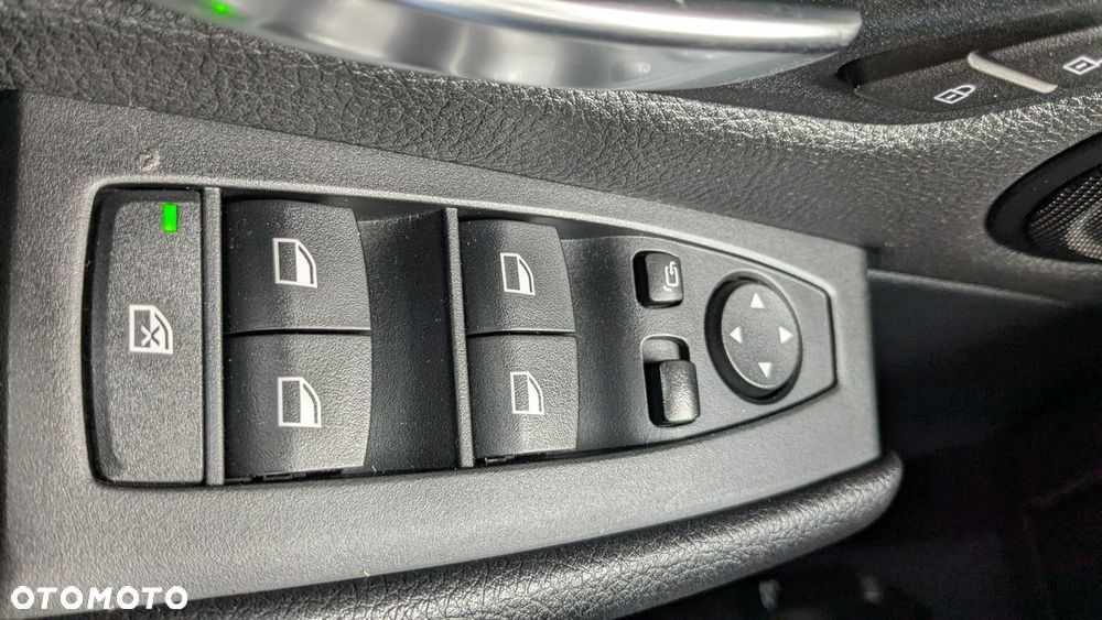 BMW Seria 2 216d Advantage - 28