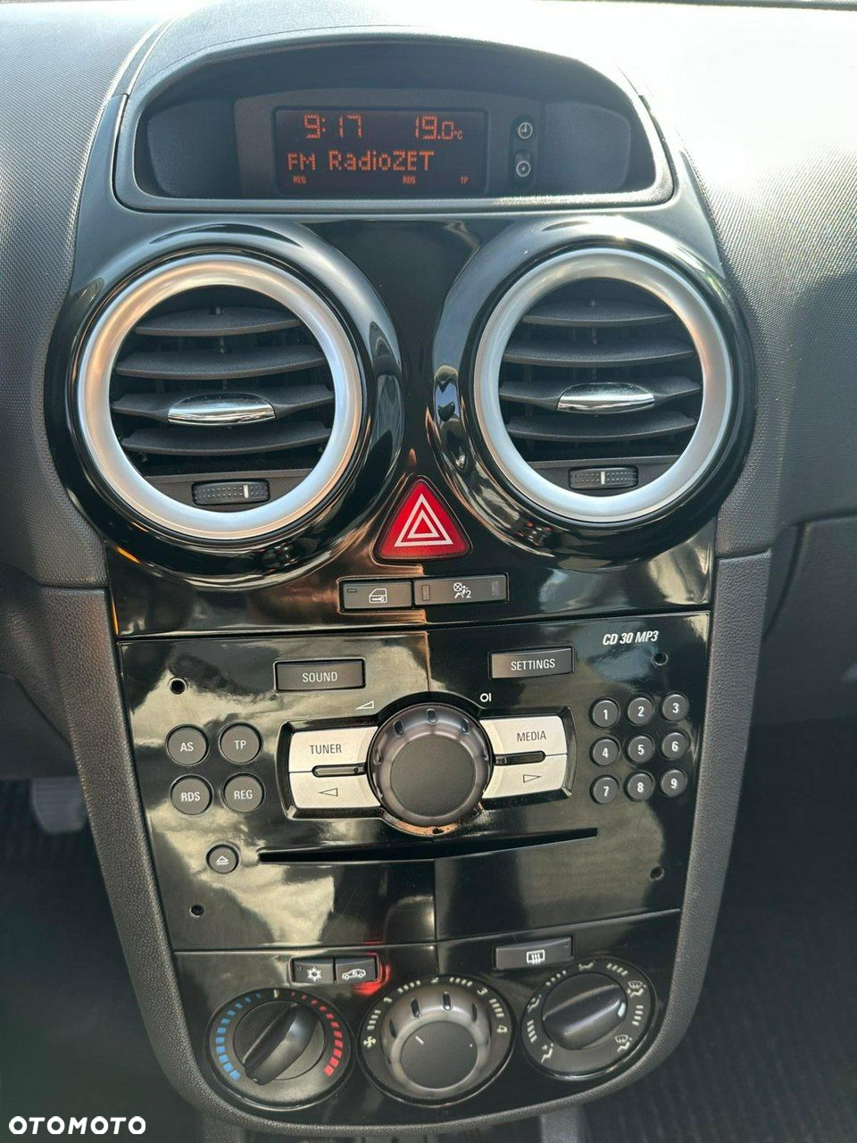 Opel Corsa - 10