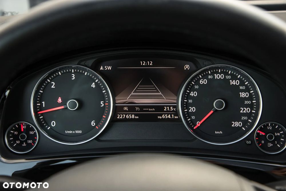 Volkswagen Touareg 3.0 V6 TDI 4XMot BMT - 23