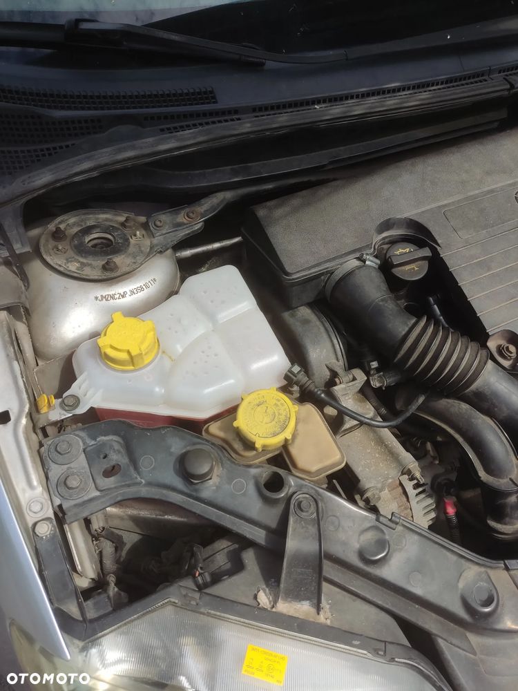 Mazda 2 - 18