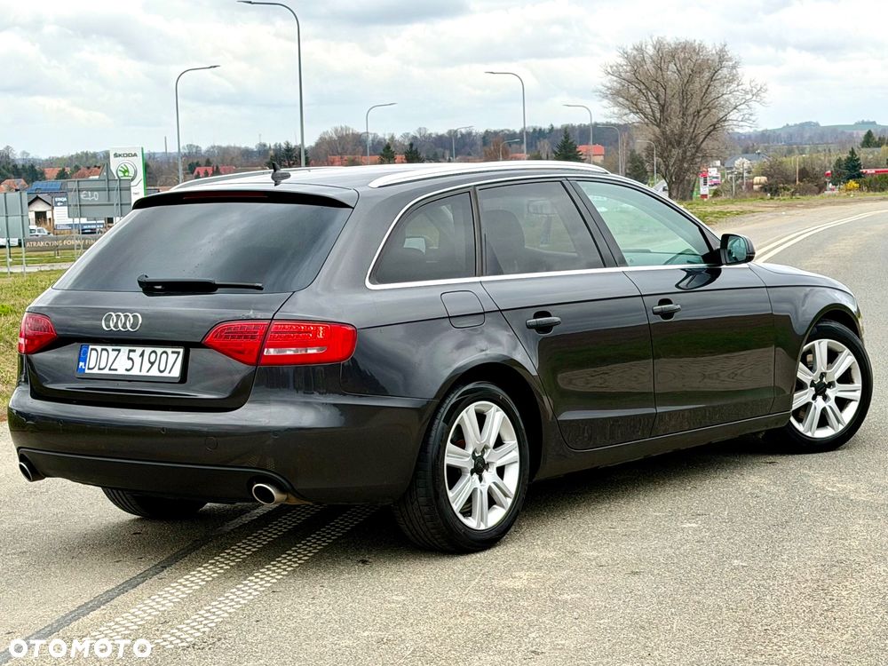 Audi A4 Avant - 4