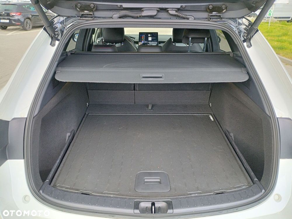 Toyota Corolla 1.8 Hybrid GR Sport - 17