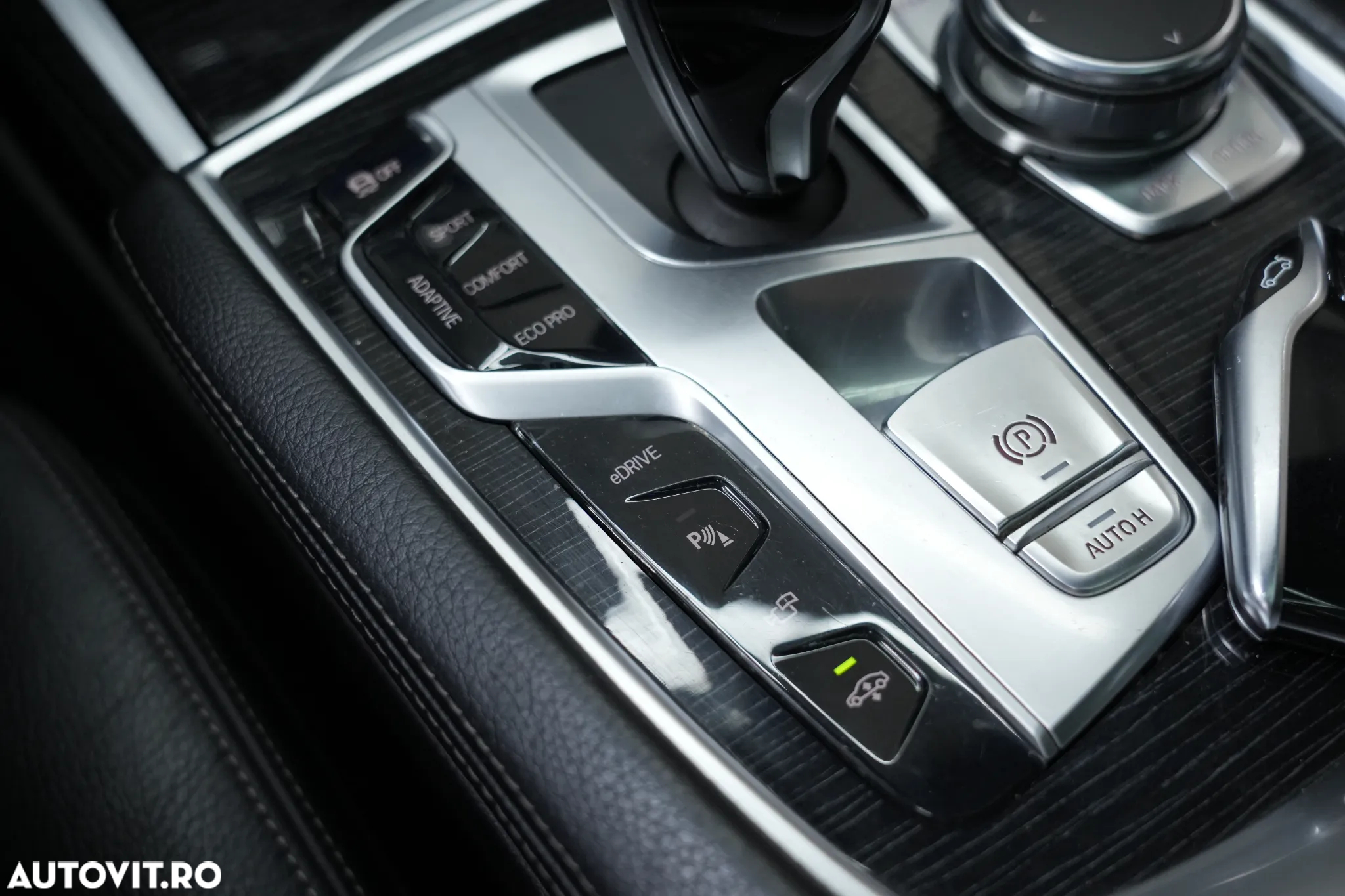 BMW Seria 7 740Le iPerformance - 26