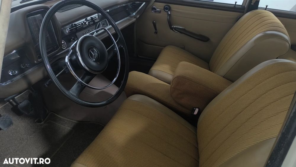Mercedes-Benz A 200 - 26