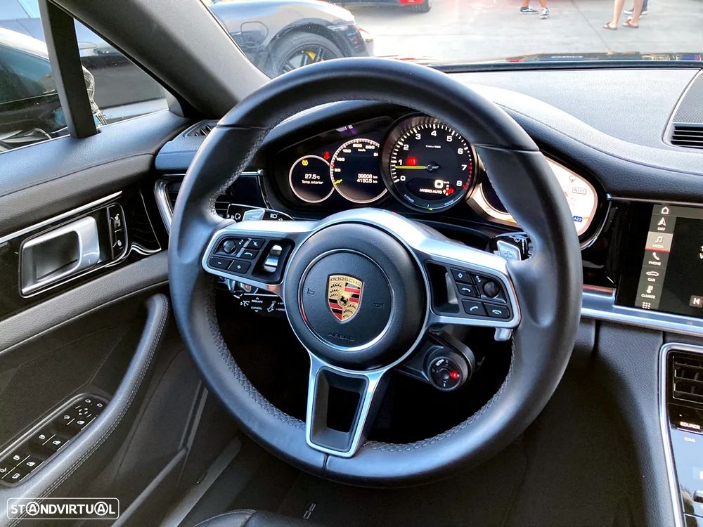 Porsche Panamera 4 E-Hybrid - 13