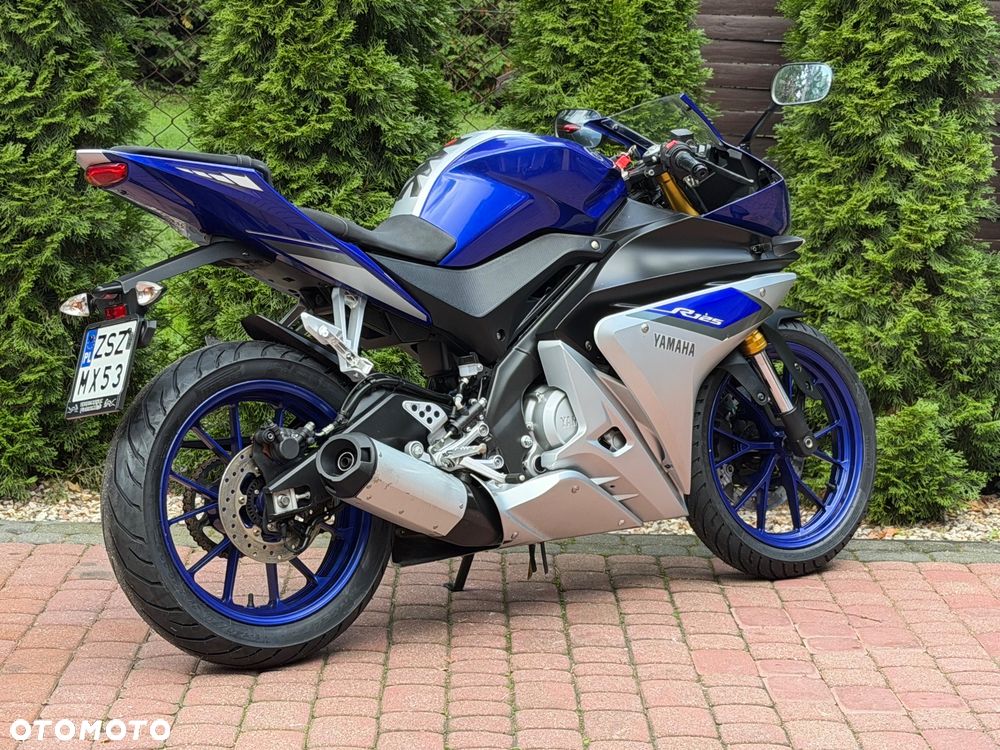 Yamaha YZF - 4