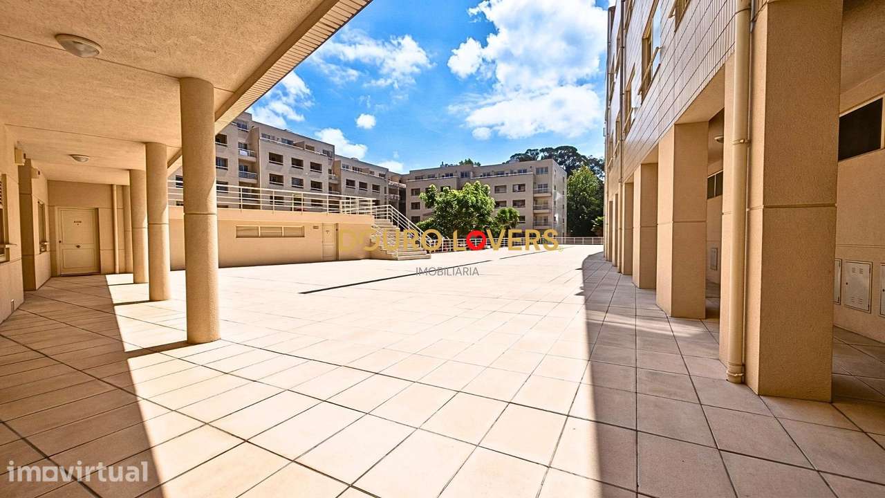 Apartamento T1+1 com terraço no Vyla Penedo - Grande imagem: 4/44