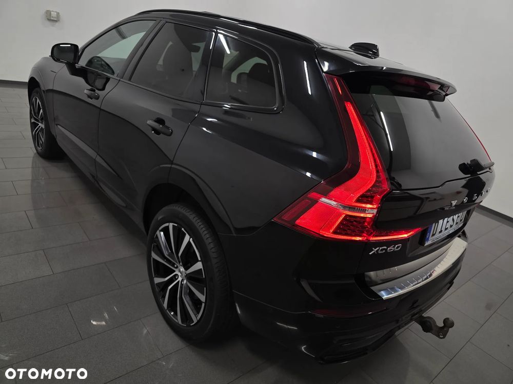 Volvo XC 60 B4 D Ultimate Dark - 5