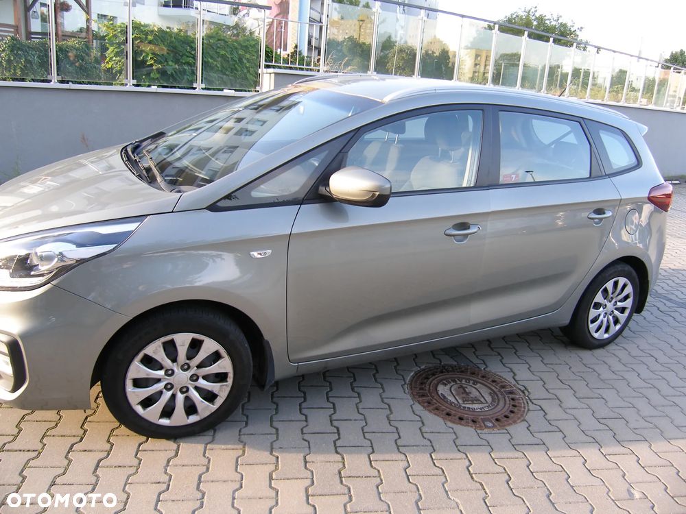 Kia Carens 1.6 GDI M - 3