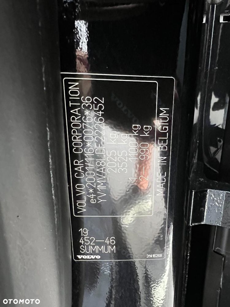 Volvo V40 D4 Geartronic Momentum - 33
