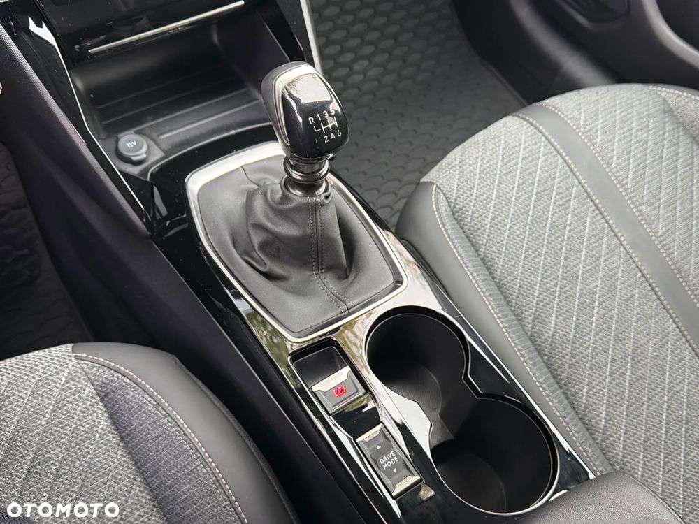 Peugeot 208 1.2 T Allure S&S - 31